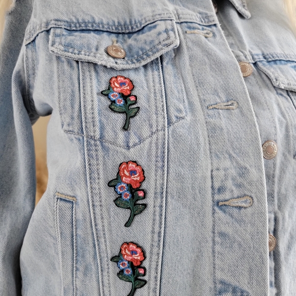 Upcycled denim Jean jacket embroidery bohemian oversized forever21 - Picture 8 of 14